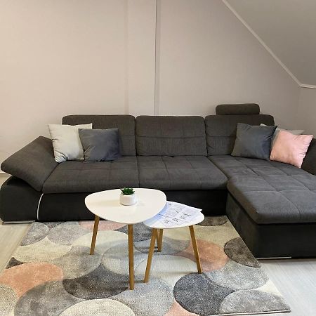Star Apartman Золочань Екстер'єр фото